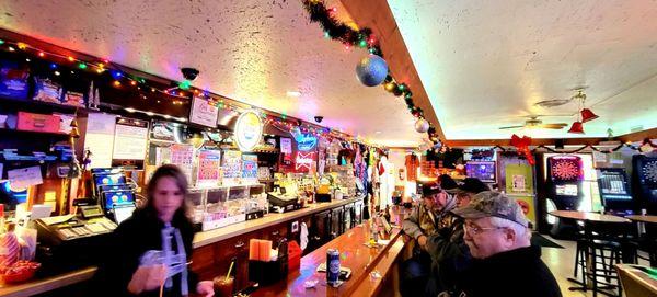 Mapleview Lounge & Bottle Shop