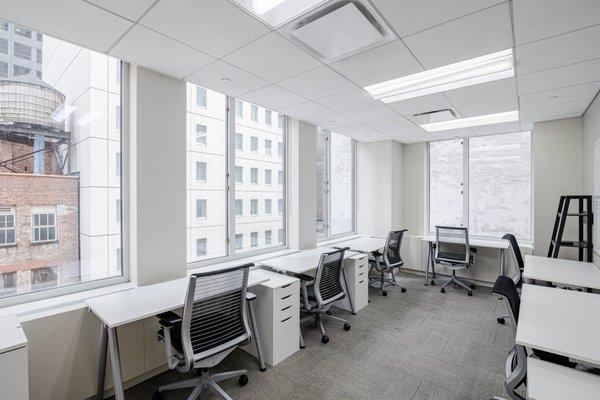 Corner office with all windows and abundant natural light.
#sharedoffice #coworking #sharedspace