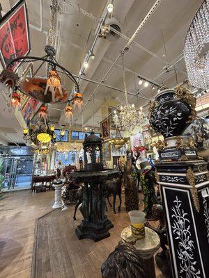 57th Street Art & Antique Gallery