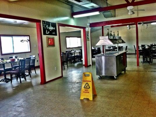 Dining area with buffet - Mailan Fast Food: Anahuac, Texas