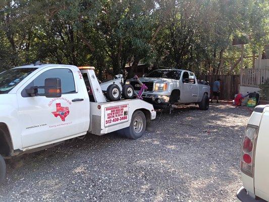 Roadrunner Towing & Hauling