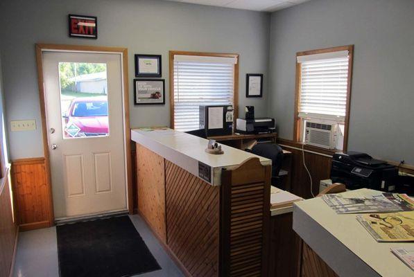 Dishaw's Collision & Auto Glass
