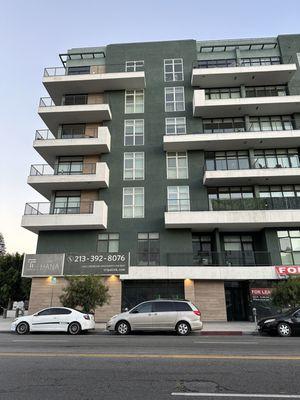 New building for lease and store front for lease