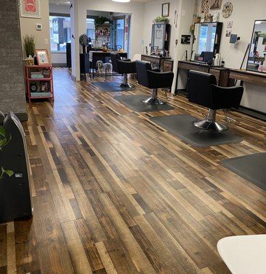 The Main Event Salon