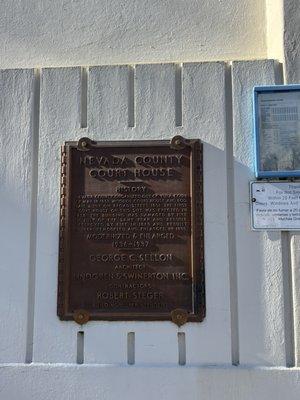 Courthouse plaque in front of the building. It has some nifty historical info.