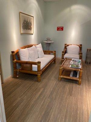 Another waiting area view.