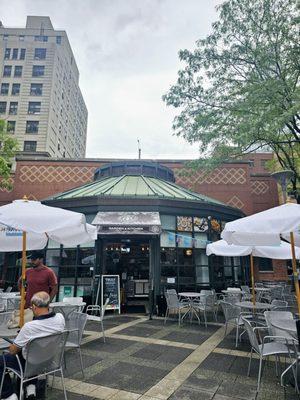 Beer Garden & Kitchen