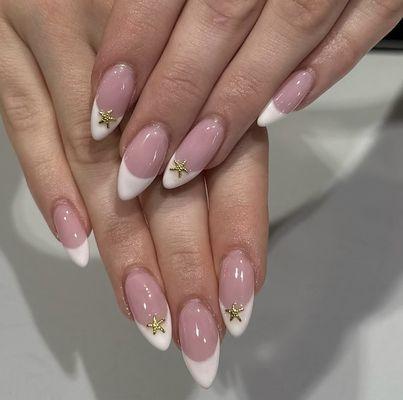 Queen Nails