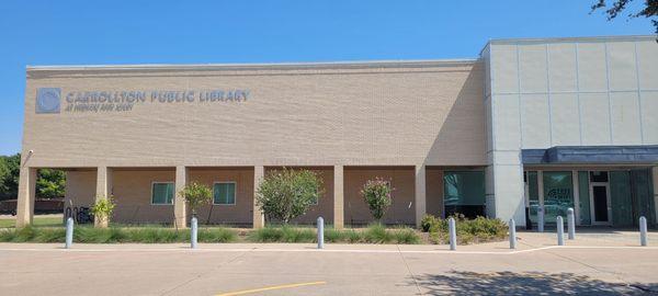 Carrollton Public Library at Hebron and Josey