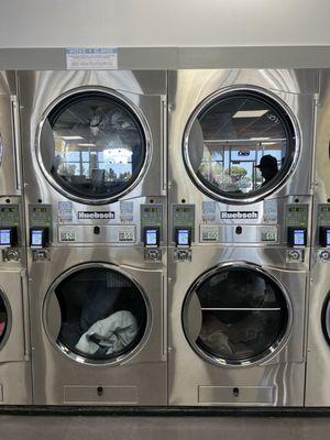 As of 6/17/25, dryer costs $.25 for 9 mins