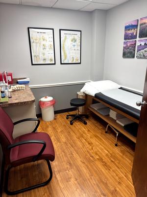 Orthopedic Room in Mountain Spine & Orthopedics Altamonte Springs