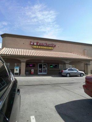 today i came and was in a line of four people two people behind me the workers in the back took the order of the man behind me