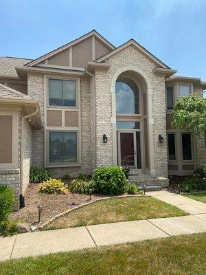 Men at Work Contractors & Roofing