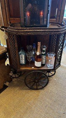 Sekula's Art Antiques & Design