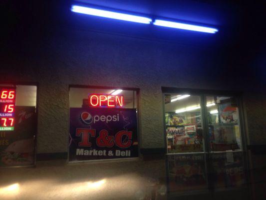 Town & Country Market