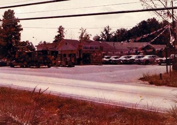 Cole's Service Station 1976