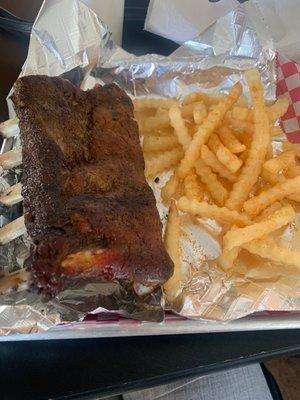 Looked good. Tasted blah. What I could rip apart anyway. Fries were all they had and none of the menus updated.