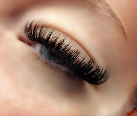 Eyeconic Lash Studio