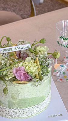 Freesia Cake