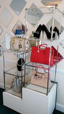 Fama offers variety in handbags and accessories