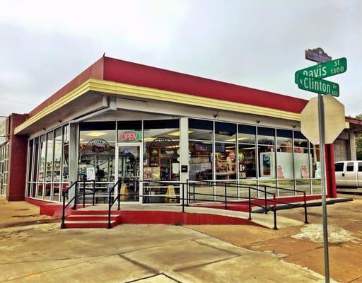 North Oak Cliff Beer & Wine