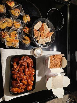 General TSO's, lo mein, fried dumplings (old style)