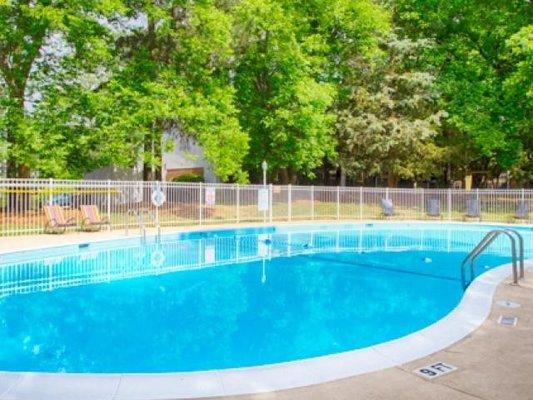 The Groves Apartments