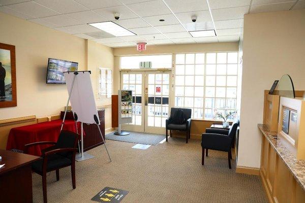 Sandy Springs Bank near you