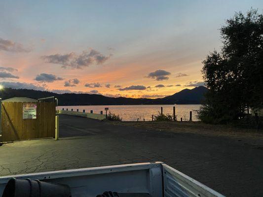 The water from the parking lot view, such a disappointment, false advertising 100% & bad attitudes when you say its not as stated.