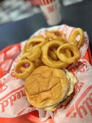 Freddy's Frozen Custard & Steakburgers