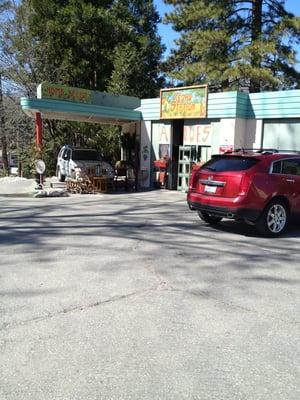 Cedar Station Antiques & Interiors