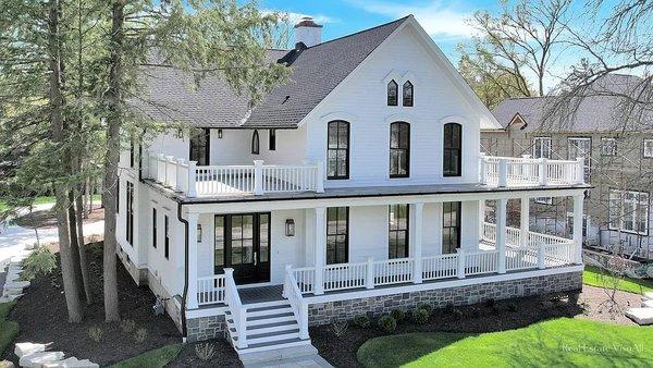 We were hired to paint this gorgeous custom Geneva. Ill home