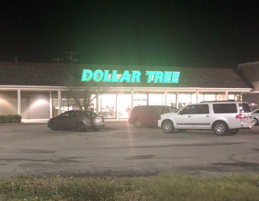 Dollar Tree Ceredo plaza