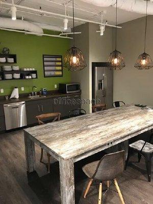 The communal area of the offices, which include free hot beverages & dishes, cutlery and glasses to use if needed. Networking happens here!