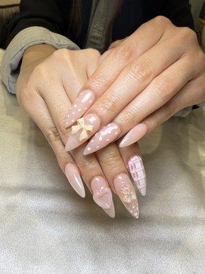 Golden File Nail Spa