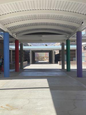 Four pillars of house colors in the quad