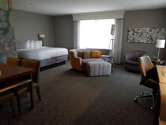 Spacious room and full kitchen