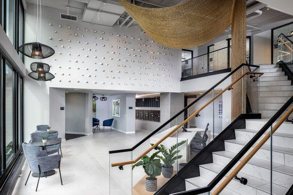 The 305 Lobby and Entrance