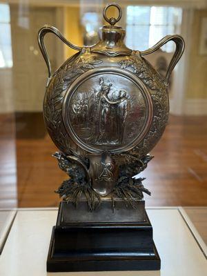 Macculloch Hall Historical Museum