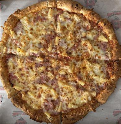Large Hawaiian pizza