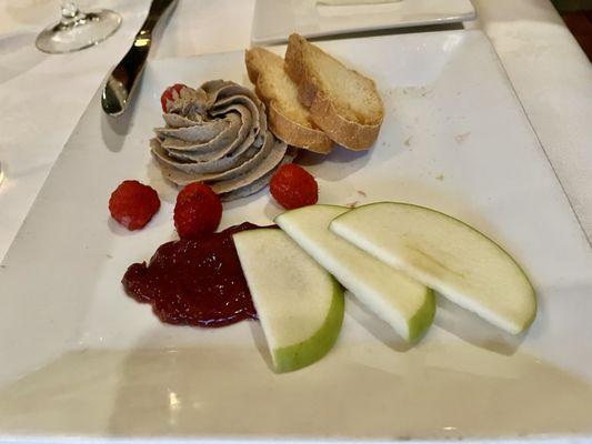Pate and fruits