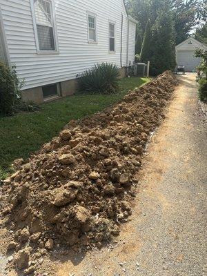 Recently did a dirt removal job for customer left her fulfilled. if you ever need that removed, don't hesitate to call 502-804-6228.