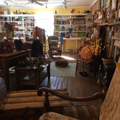 Featured local artist and a mix of antiques and vintage kitsch.