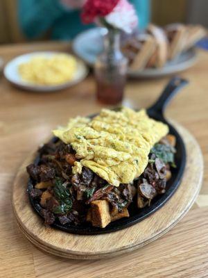 Tempe mushroom skillet with just egg
