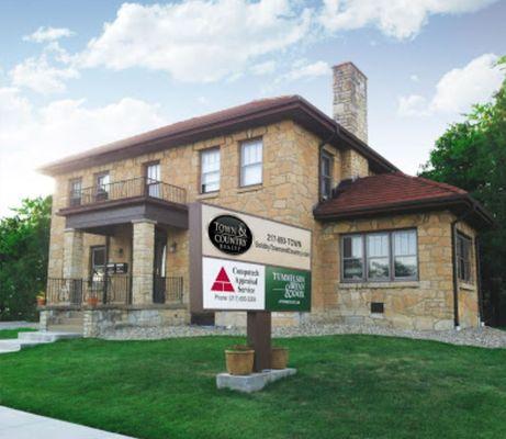 Town & Country Realty