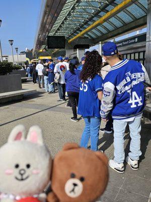 Long line at 4:45pm on 5.22.24