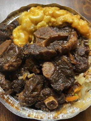 Oxtails w/ Macaroni & Cheese & cabbage 12-18-2021