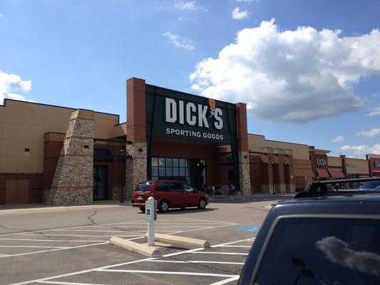 DICK'S Sporting Goods