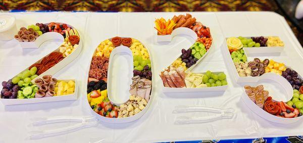 Celebrate the grades with our delicious Charcuterie numbers or letters.