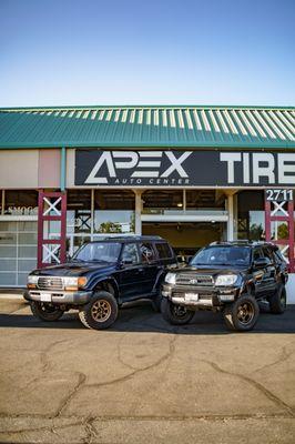 ARB Old Man Emu Lift Kits on both these Toyotas
- Landcruiser 95
- 4 Runner